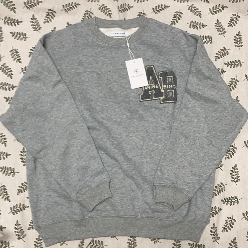 Women’s MILES Oversized sweatshirt Letterman